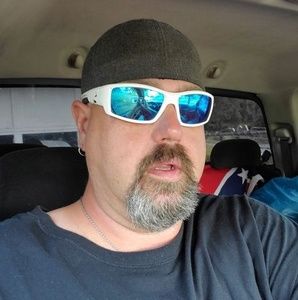Meet your Posher, Bret